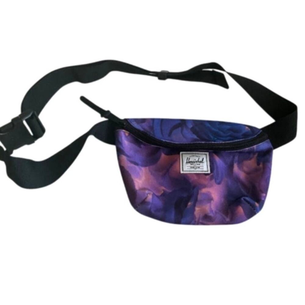 Herschel Fourteen Fanny Pack in Soft Petals Floral Waist Bag Belt Bag